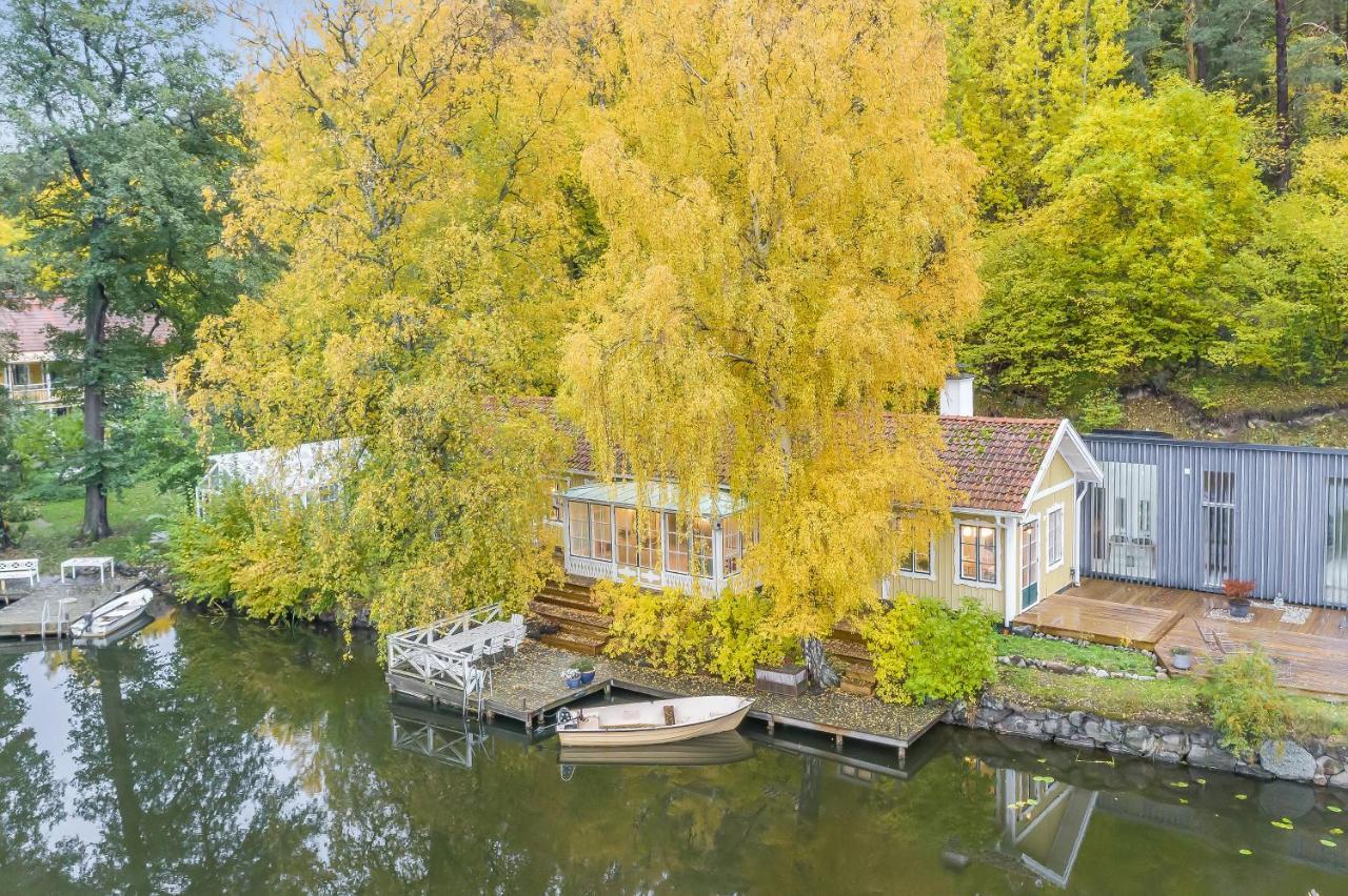 Peaceful, Picturesque Lake & Forest Retreat Stockholm Exterior photo