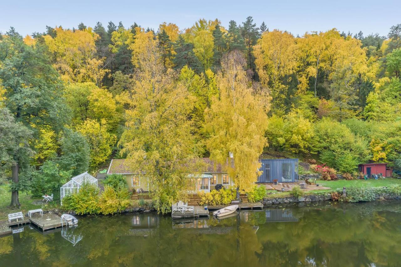 Peaceful, Picturesque Lake & Forest Retreat Stockholm Exterior photo